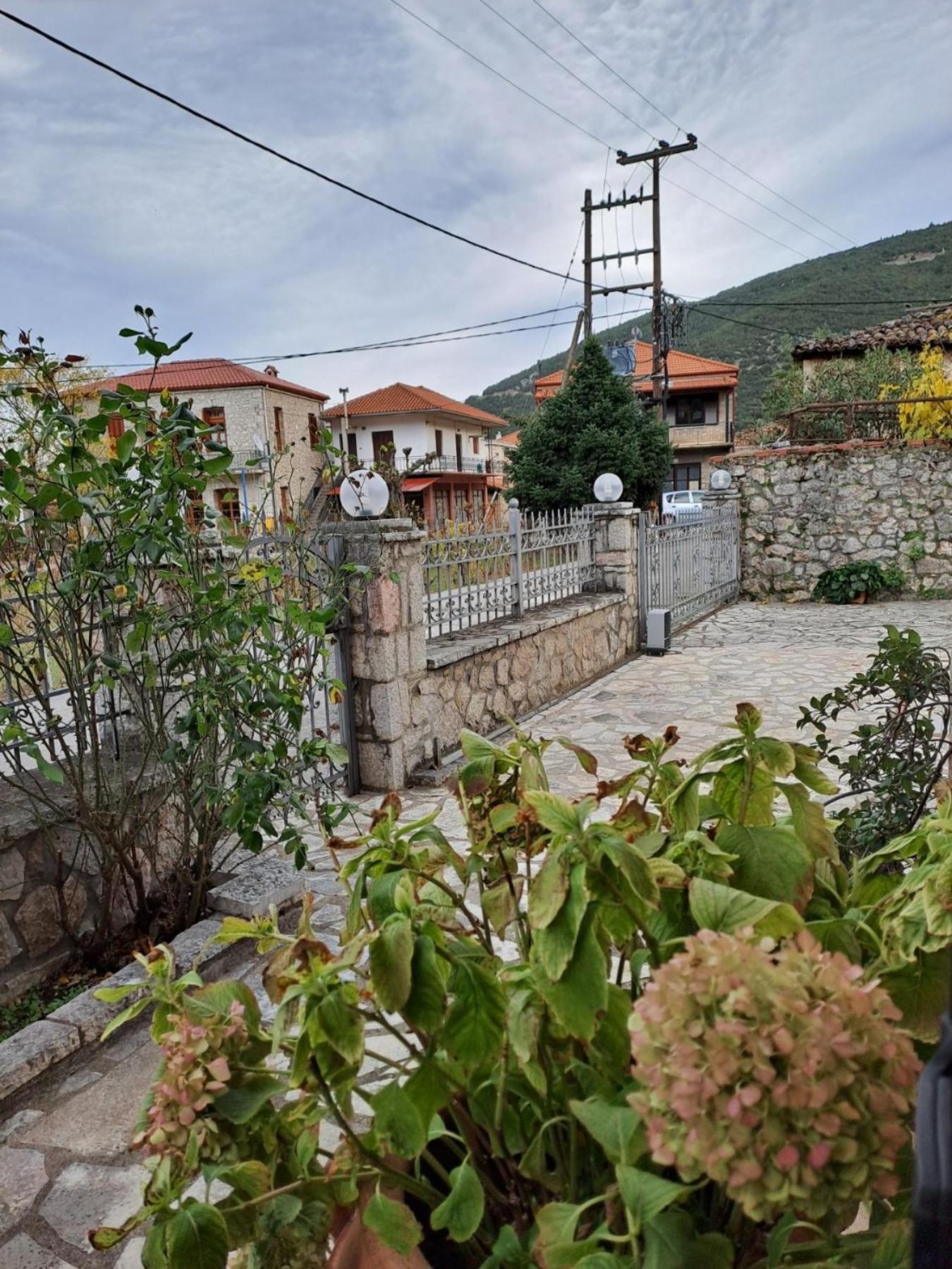 Kontolati'S Mountain House Διαμέρισμα Γραβιά Εξωτερικό φωτογραφία